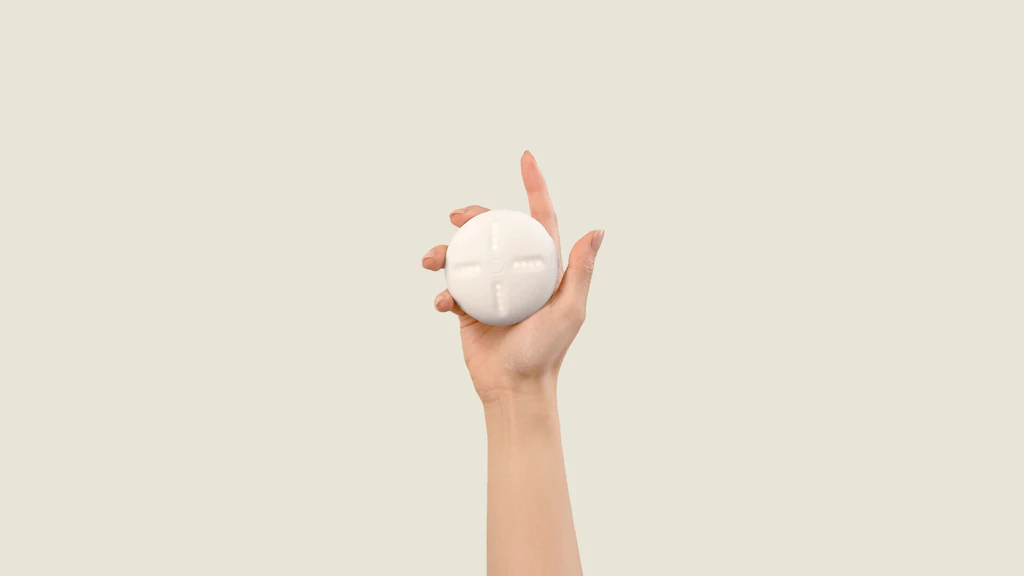 Stem Player Bao In Hand